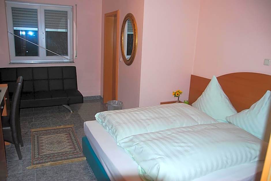 Hotel & Restaurant Garda