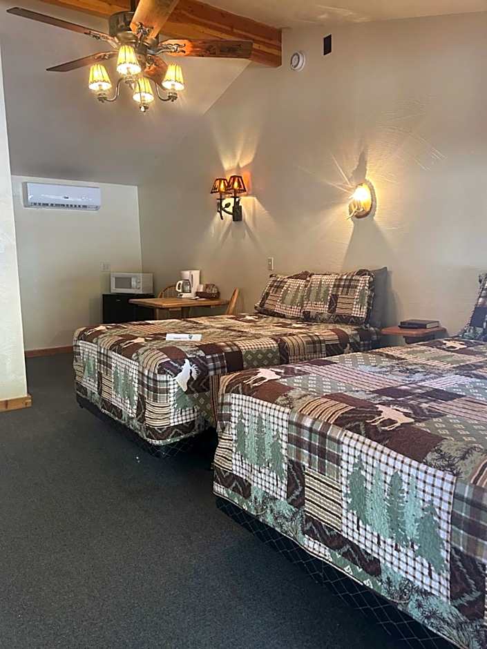 Nine Pines Motel