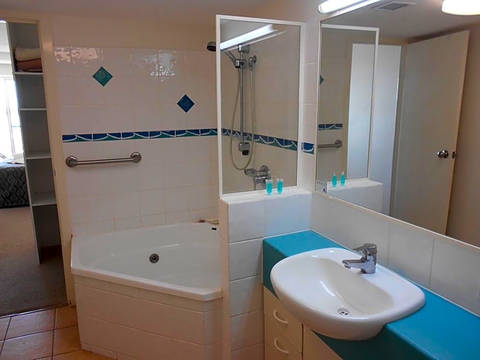 Riviere on Golden Beach Apartment