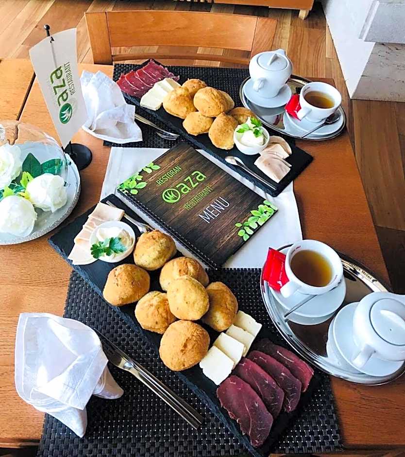 Villas and apartments Oaza