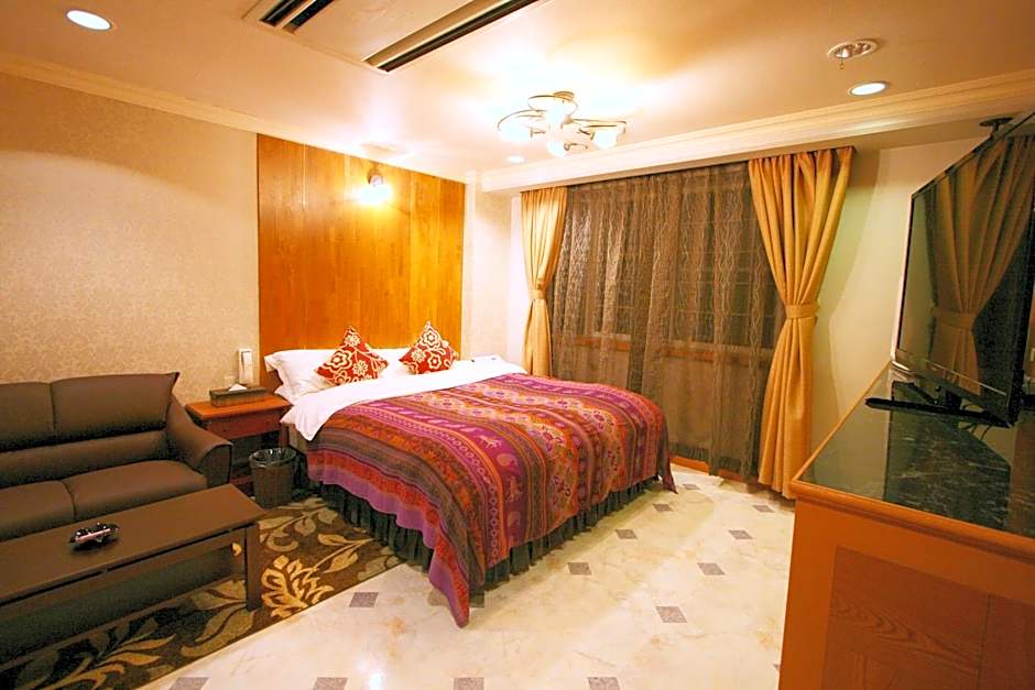 Aura Ono (Adult Only)