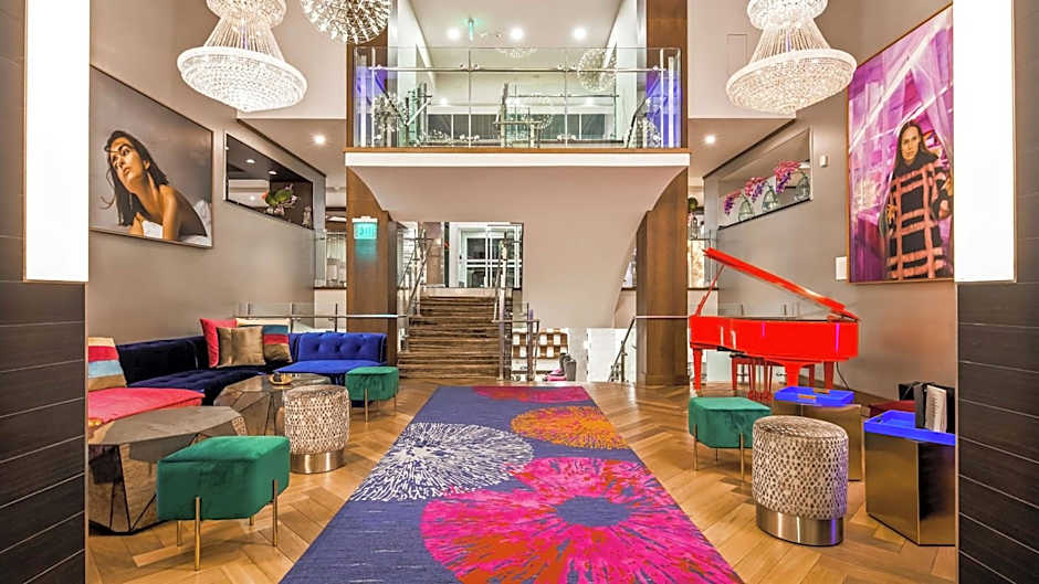 The Kingsley Bloomfield Hills - a DoubleTree by Hilton