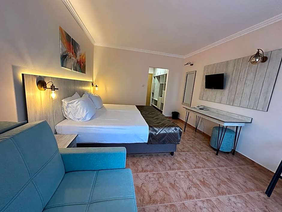 Oleander House and Tennis Club