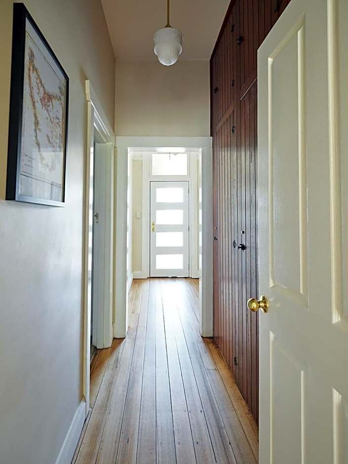 Comfort in Sandy Bay next to the Rivulet