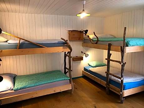 Quadruple Room with Bath