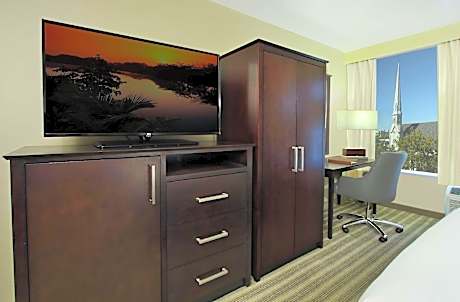 2 DOUBLES MOBILITY/HEARING ACCESS BATHTUB