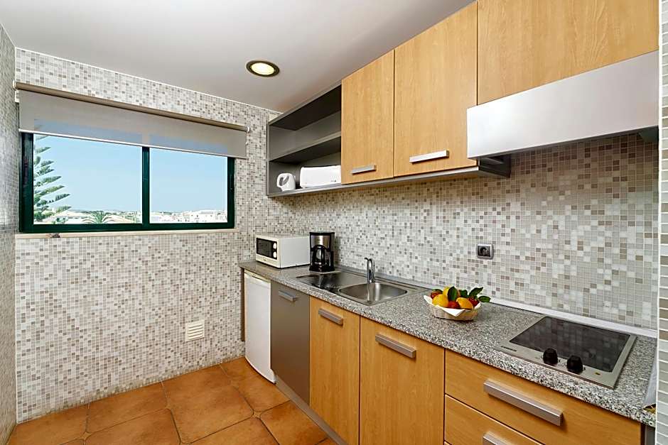 Oceanus Aparthotel