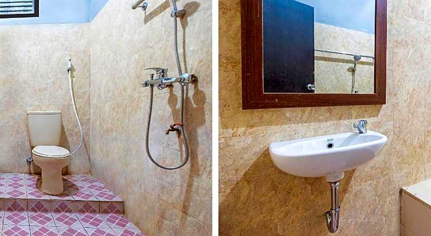 Super OYO 2704 Hotel Transit 2