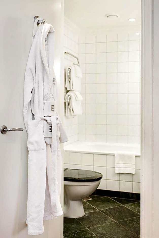 Elite Park Avenue Hotel