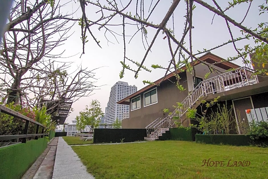 Hope Land Hotel Sukhumvit 8