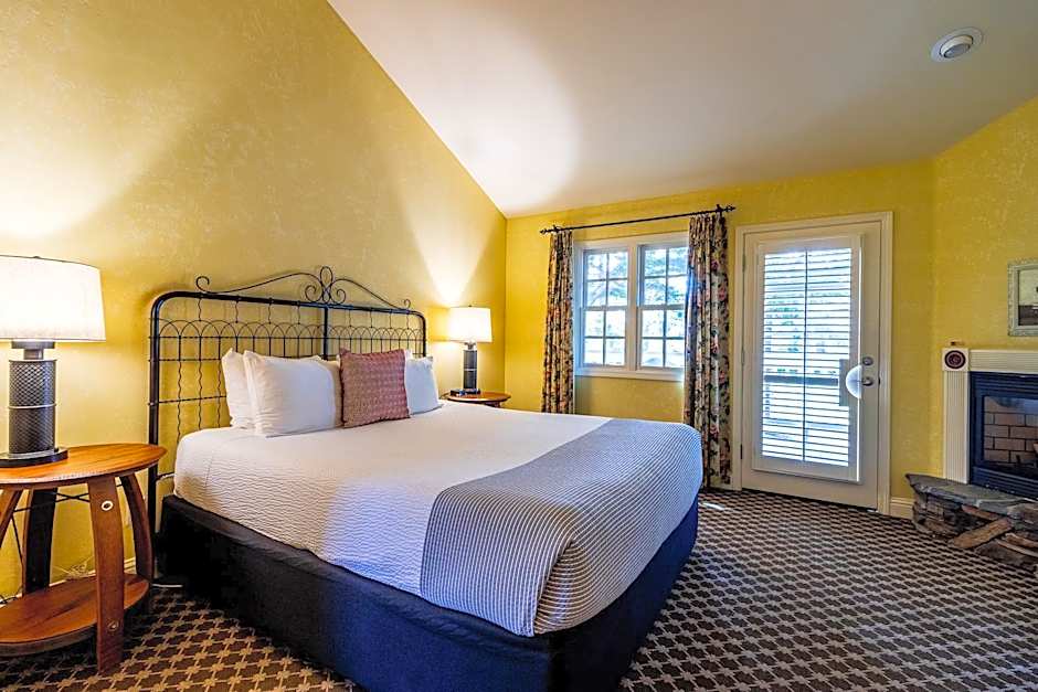 Cambria Pines Lodge