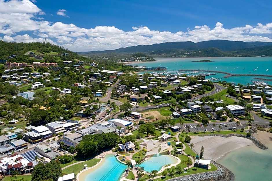 Waterview Airlie Beach