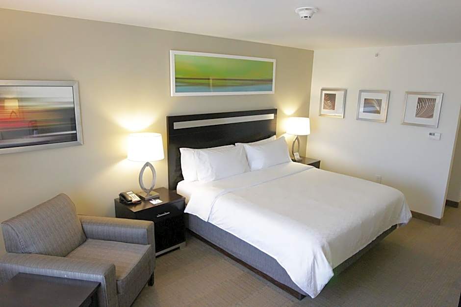 Holiday Inn Express and Suites Montgomery By IHG