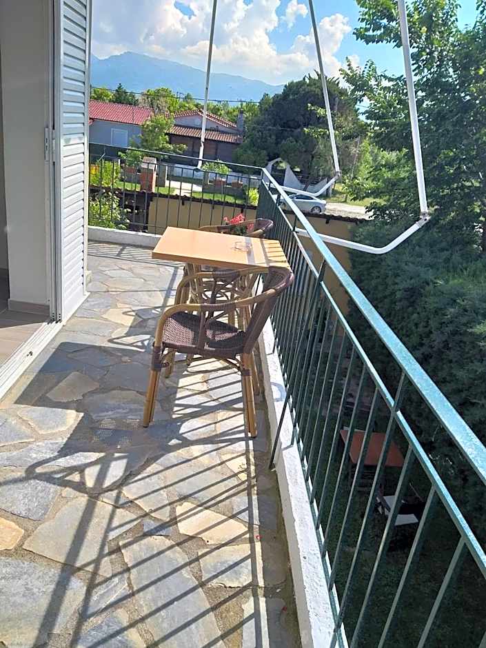 Nostos Apartments