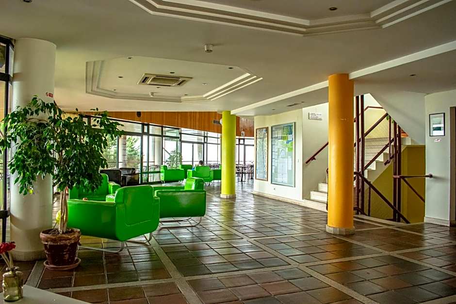 HI Almada - Pousada de Juventude