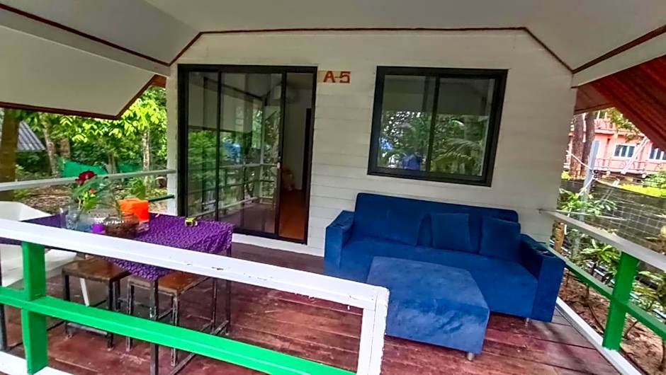 Baan Suan Kayoo 2 Buffalo Bay Aow Khao Kwai