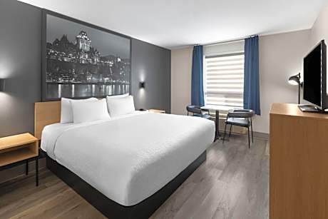 King Room - Mobility Access/Non-Smoking