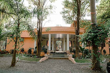 Nidhivann Pench resort retreat