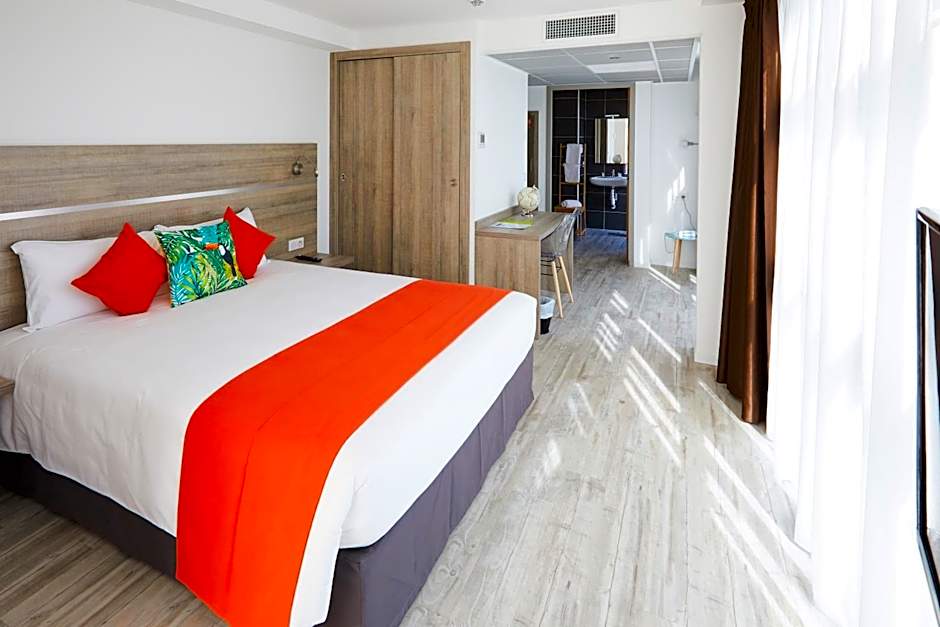 Appart' Hotel La Girafe Marseille Est - Porte d'Aubagne