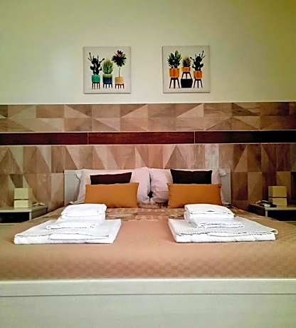 Double or Twin Room with Swimming Pool Access