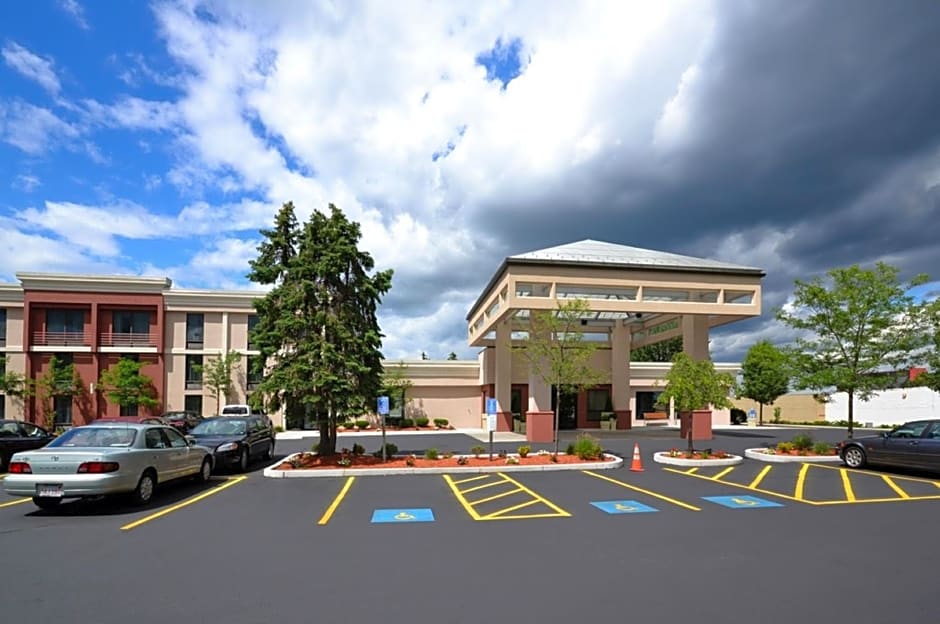 Holiday Inn Express Boston Brockton By IHG