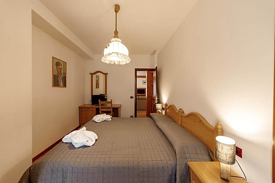 Al Bivio - Hotel & Apartments