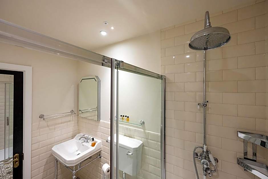 Tavern Townhouse - Boutique Town Centre Stay, Henley-on-Thames