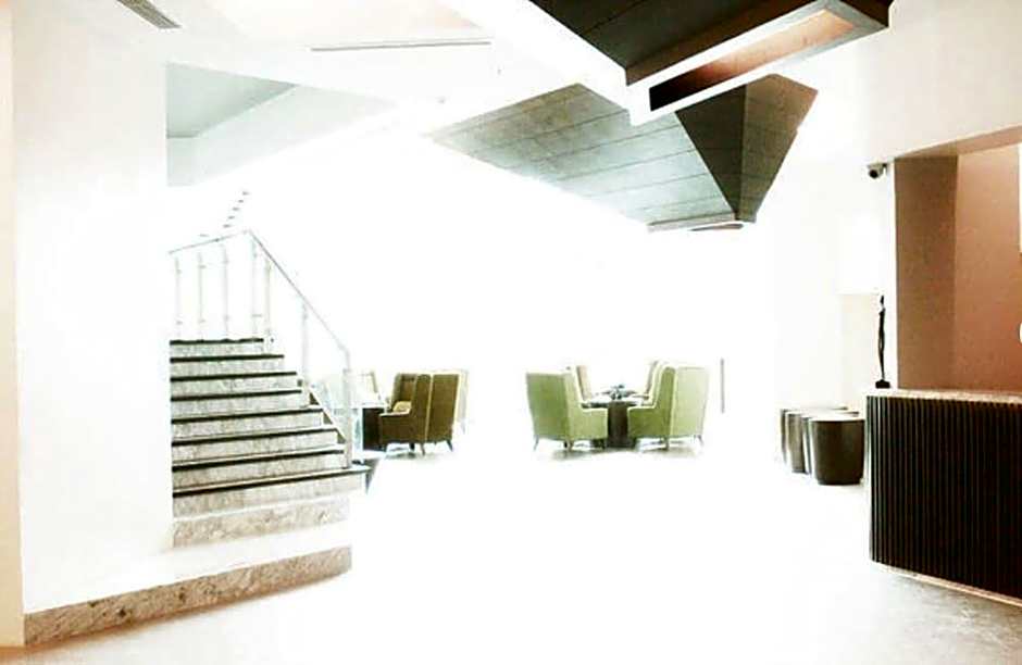 Wyne Hotel