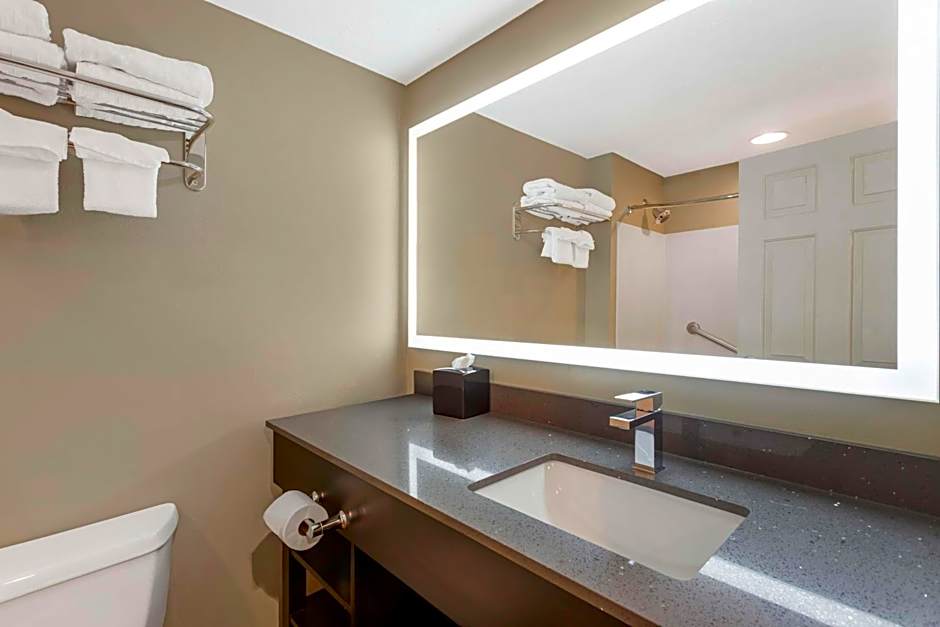 Best Western Plus Grant Creek Inn