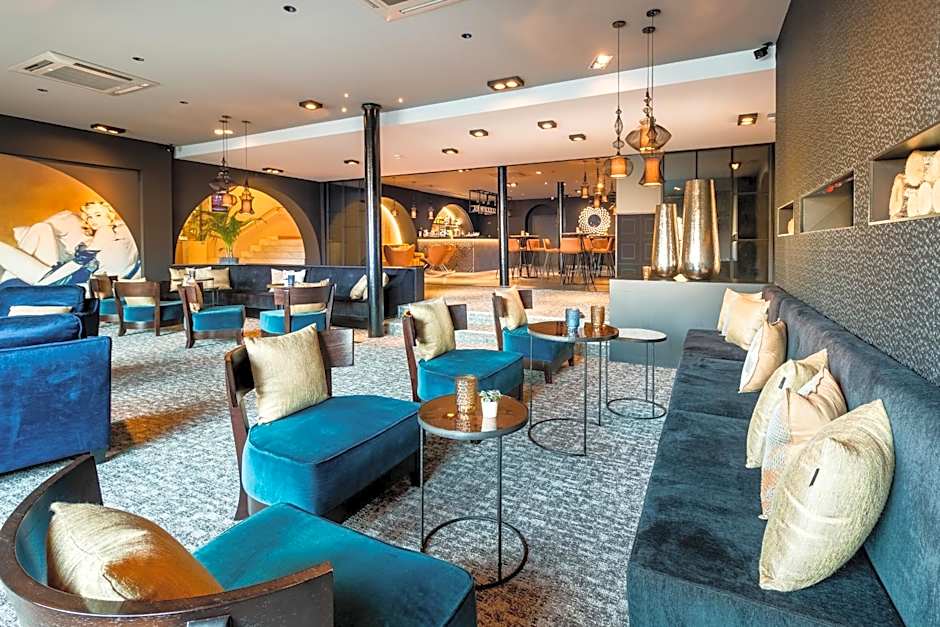 Martin's Chateau Du Lac