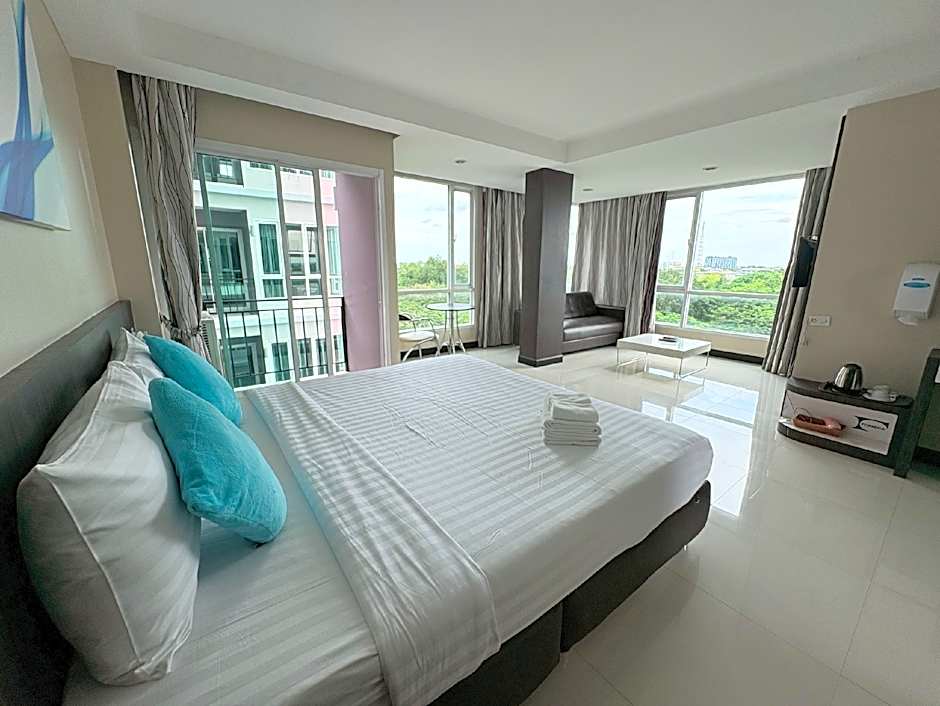 The Ozone Boutique Hotel