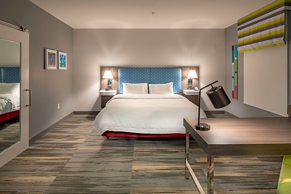 Hampton Inn By Hilton and Suites Dallas/Plano Central