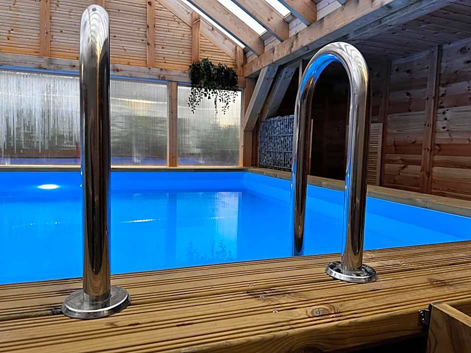 Domki Złote Piaski Kryty Basen Sauna Jacuzzi