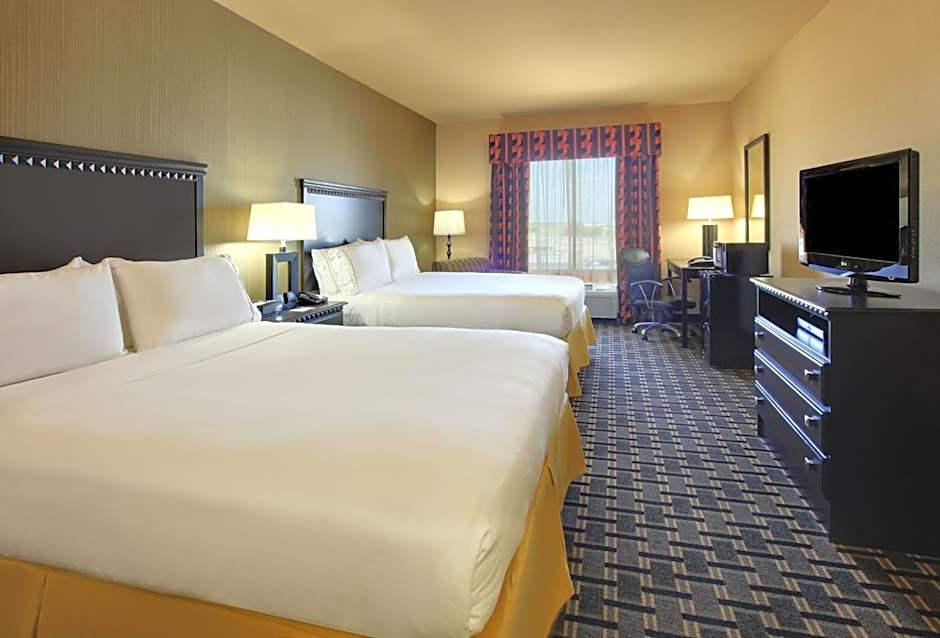 Holiday Inn Express Hotel & Suites Ennis By IHG