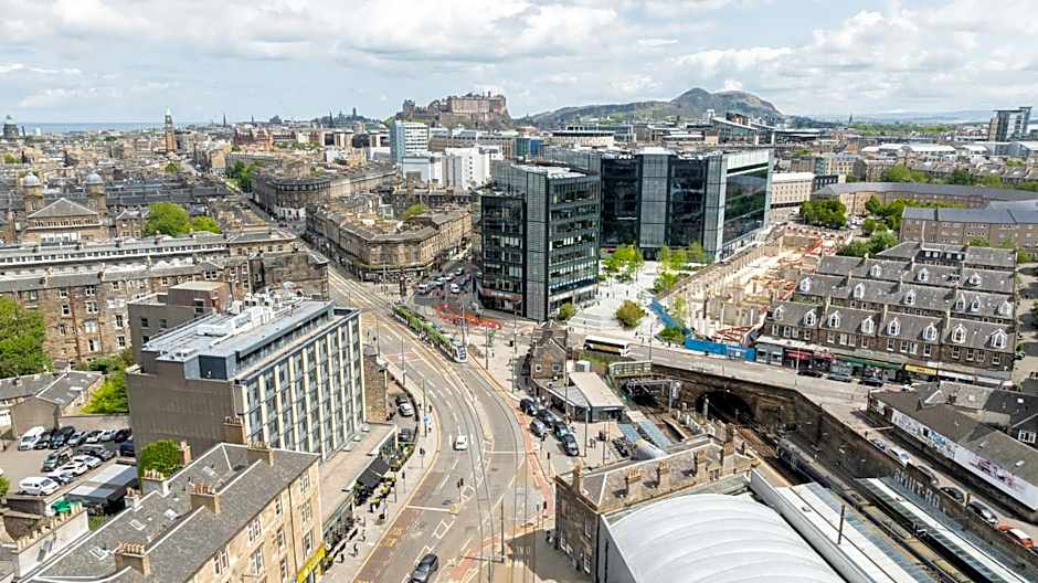 Tune Hotel Haymarket Edinburgh photo 7
