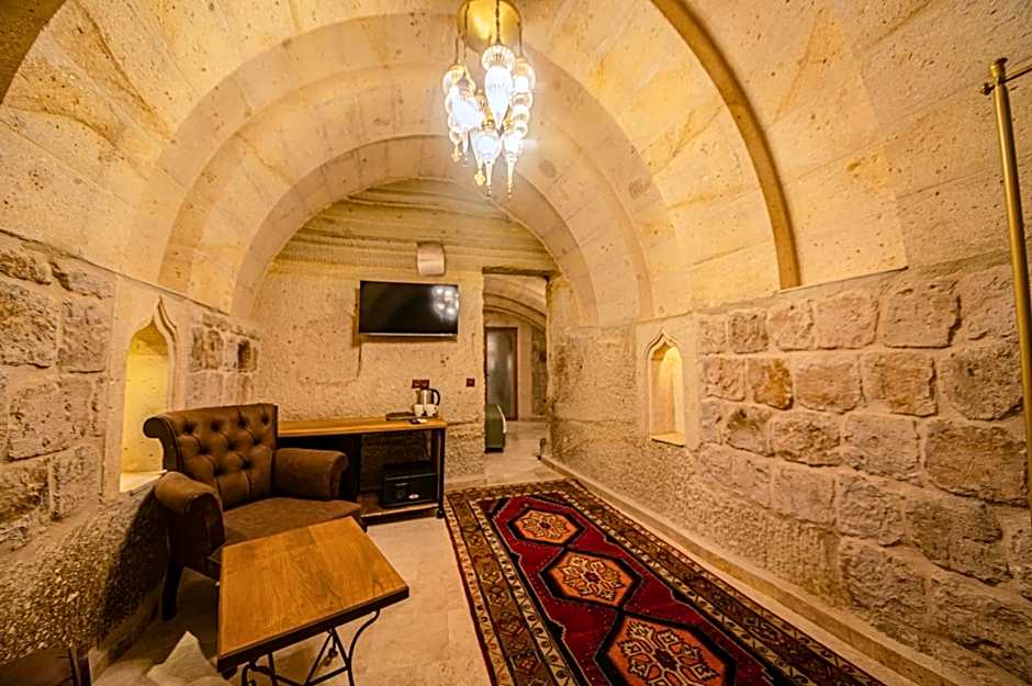 Ares Cave Suites