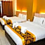 Top Garden Hotel