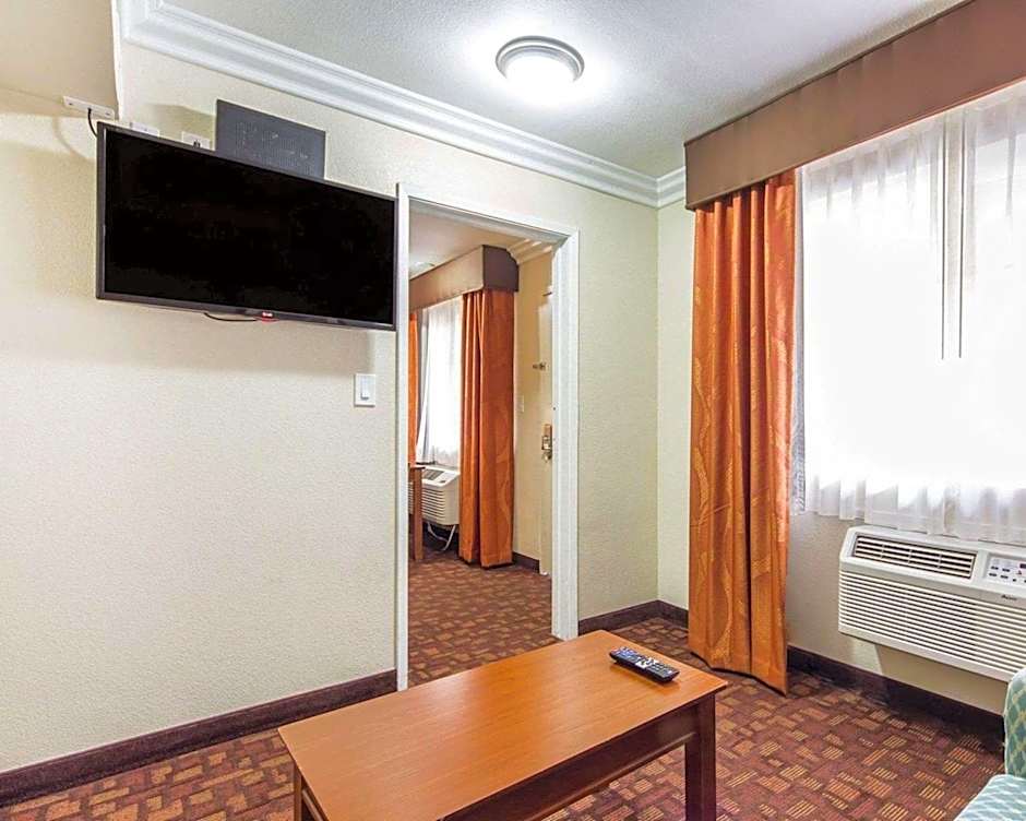 Quality Inn Sacramento Convention Center