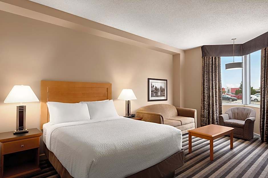 Royal Hotel West Edmonton, Trademark Collection by Wyndham