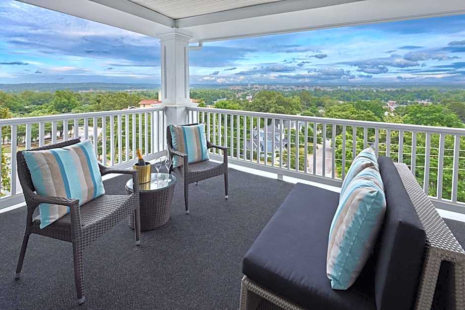 The Partridge Inn Augusta Curio Collection by Hilton