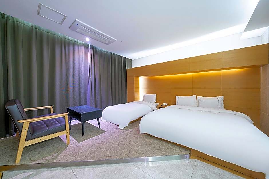 Business Design Hotel Luv