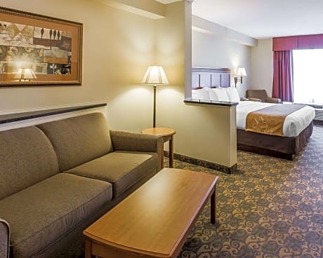 King Suite - Accessible/Non-Smoking