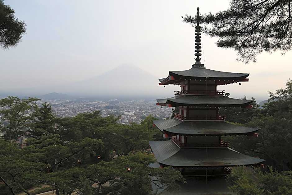JINYA Fujikawaguchiko