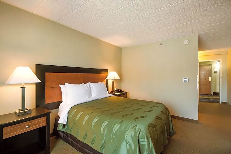 Chester hotel and Conference Center