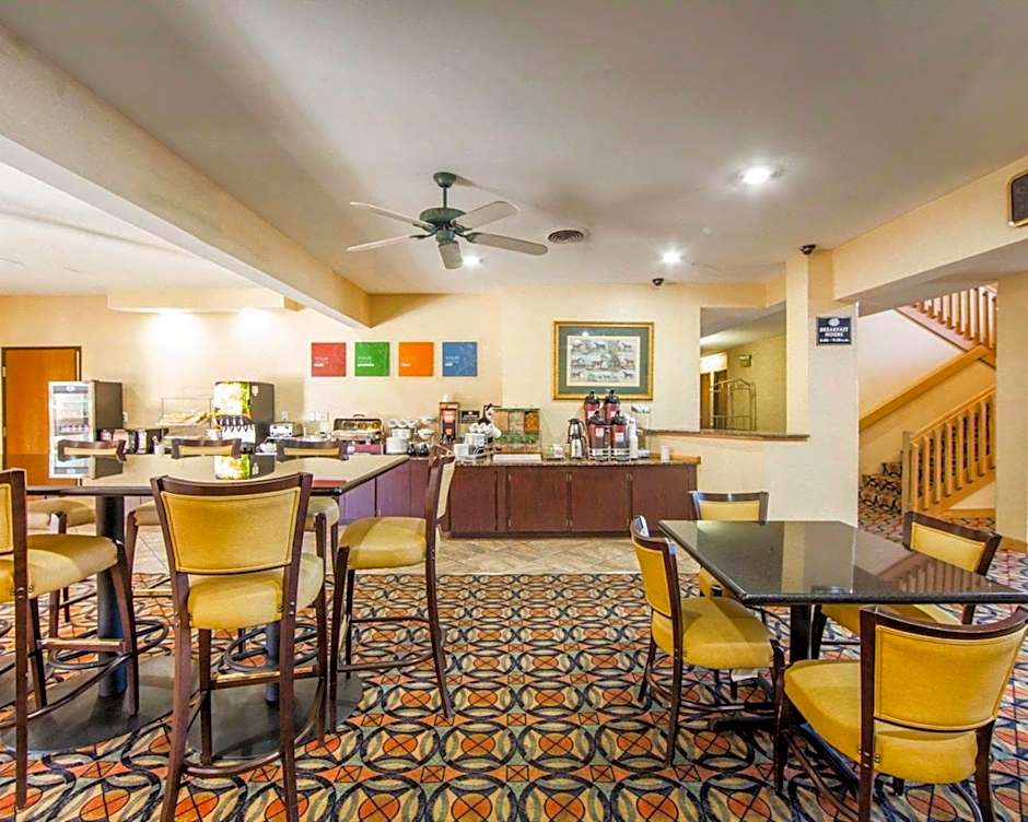 Comfort Suites London South