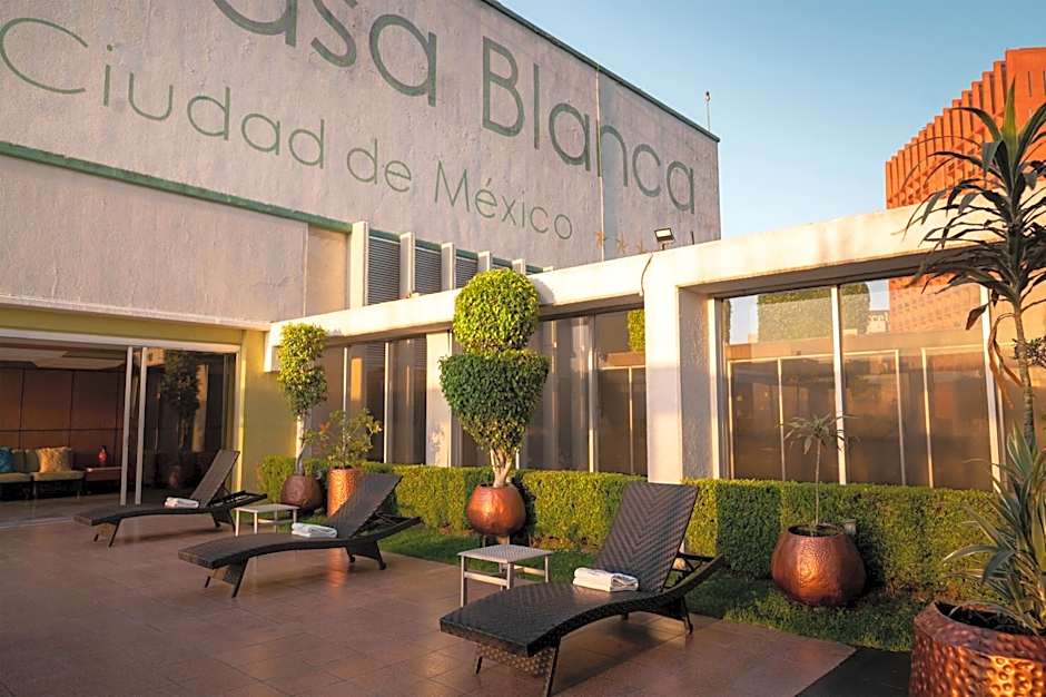 Hotel Casa Blanca
