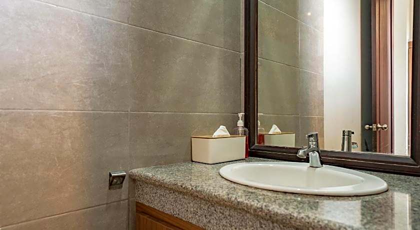 U Tube Hotel