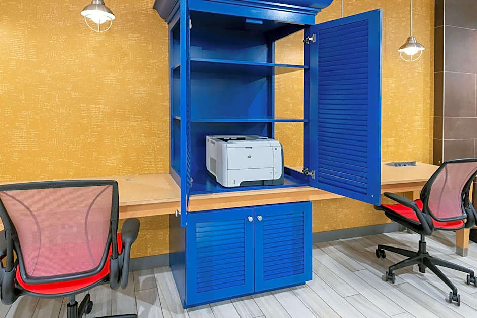 Home2 Suites By Hilton Buffalo Airport/Galleria Mall