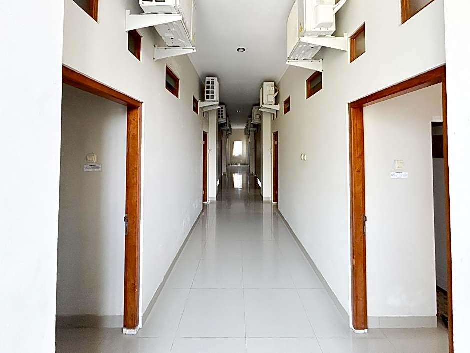Queen Belt Mitra By RedDoorz – Yogyakarta, MN