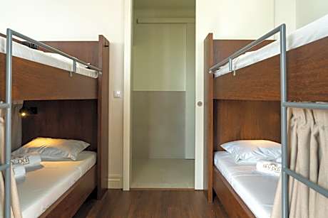 Single Bed in 6-Bed Dormitory Room